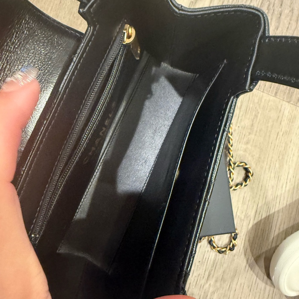 Chanel Black Quilted Crossbody Bag with Gold Chain - Picture 6 of 6